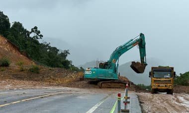 Cao tốc, đường Hồ Chí Minh qua miền Trung tiếp tục sạt lở